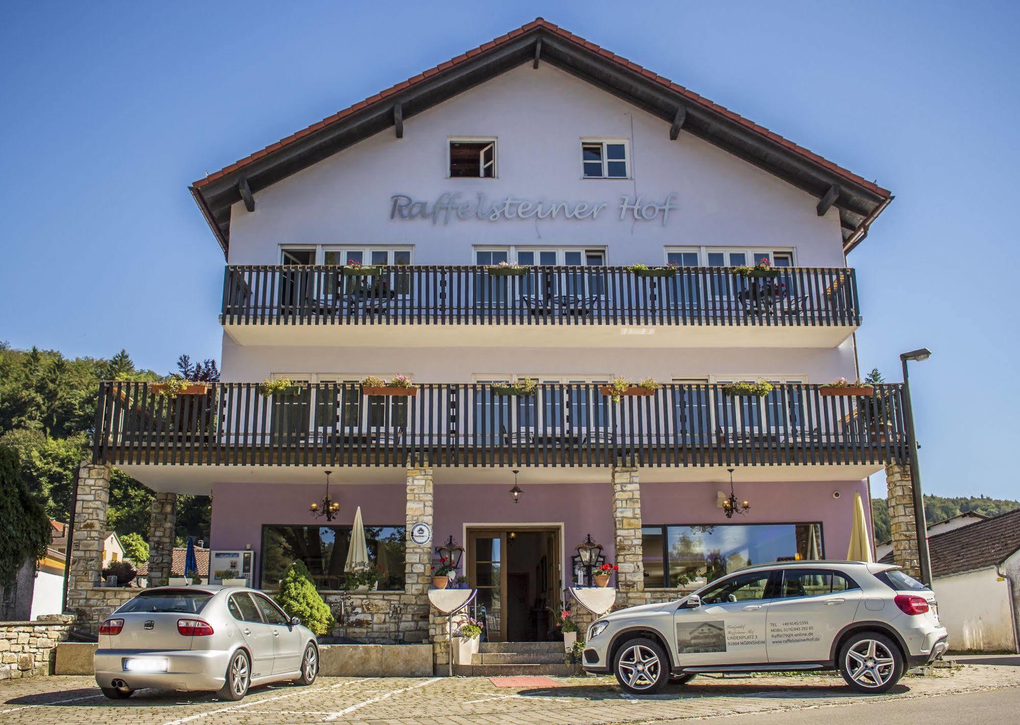 Gasthof Raffelsteiner Hof 2*